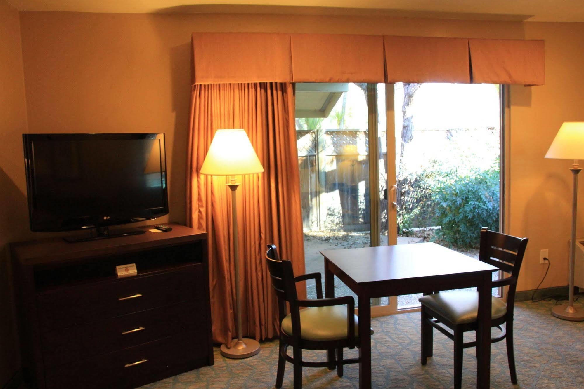 Casa De Fruta Cabins, Inn & Rv Park โฮลิสเตอร์ ภายนอก รูปภาพ